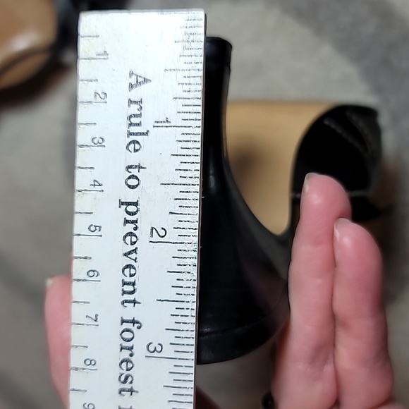 Etienne Aigner Vodka 7M Black Leather Mules with Bow & peep holes - Picture 5 of 5